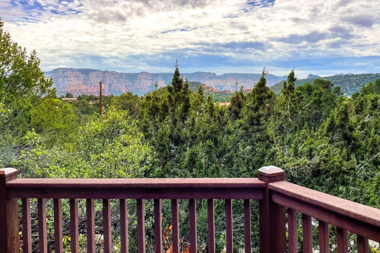 Bright Sedona Home With Deck And Mountain Views! Exterior photo